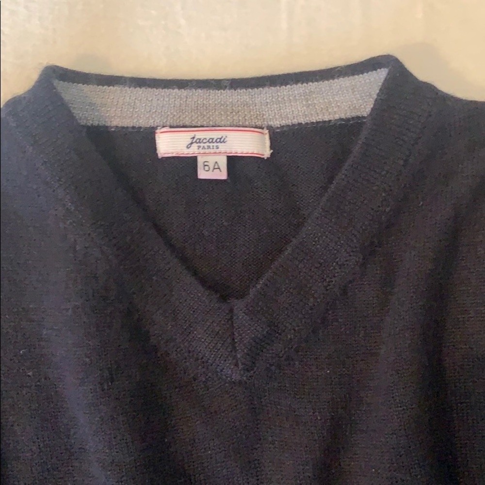 sweater - Picture 2 of 3